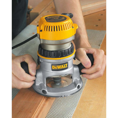 Router de base fija de 1-3/4 HP (potencia máxima del motor).